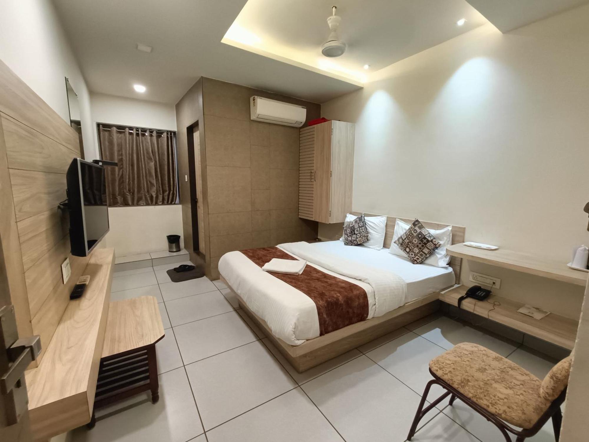 Hotel Kinara アーメダバード エクステリア 写真