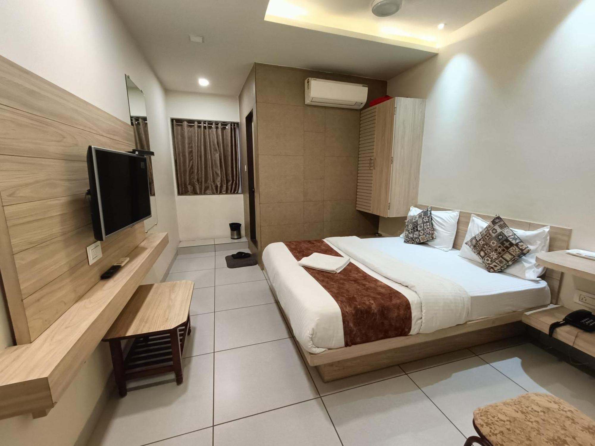 Hotel Kinara アーメダバード エクステリア 写真