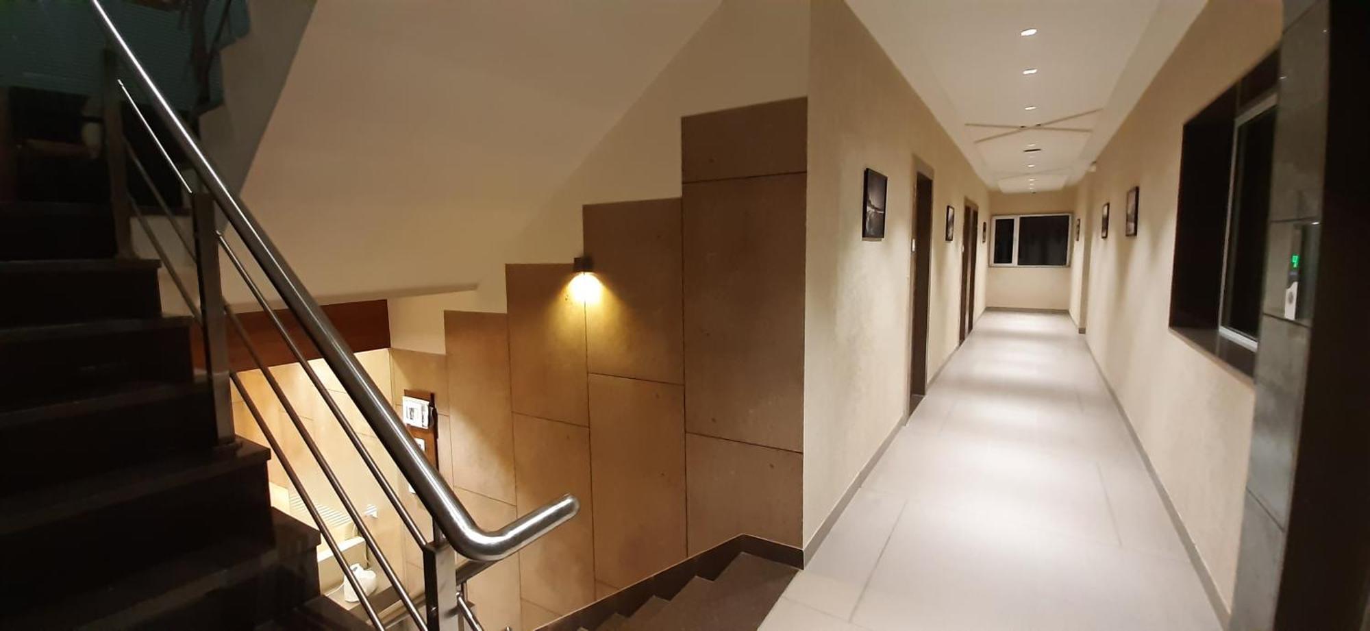 Hotel Kinara アーメダバード エクステリア 写真