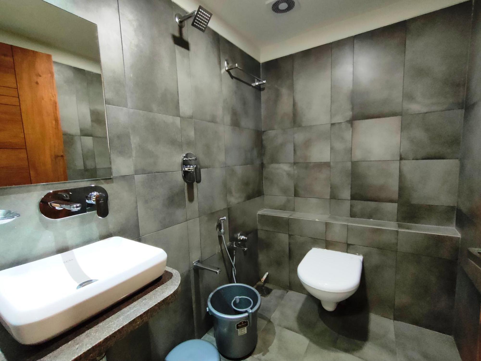 Hotel Kinara アーメダバード エクステリア 写真